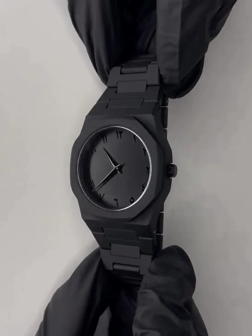 Full Black Aura Quartz Watch – Lightweight Design, , Premium Quality & Finish – Best Quality Analog Watch For Boys – Watch For Men | Full Black Color Watch (with Random Box)